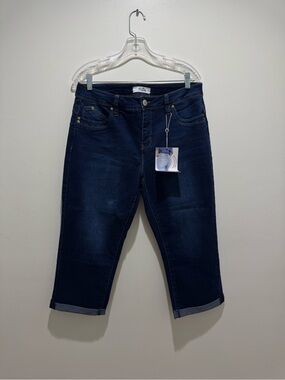 NWT Royalty For Me WannaBettaButt Dark Wash Capri Jeans Size 14 Stretch Denim